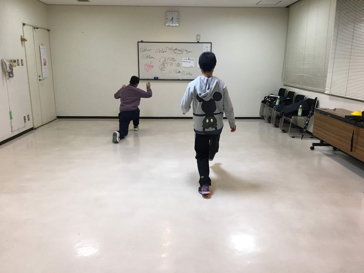 小・中学生のスポーツパフォーマンスアップと障害予防